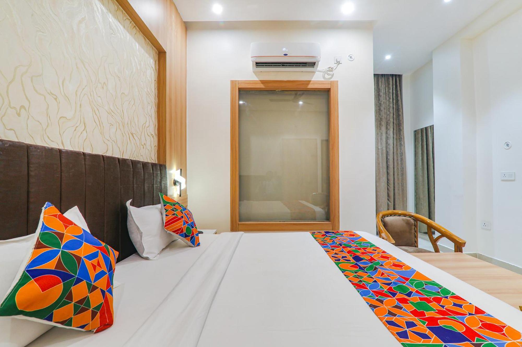 Fabhotel Raj Palace Лакхнау Екстер'єр фото