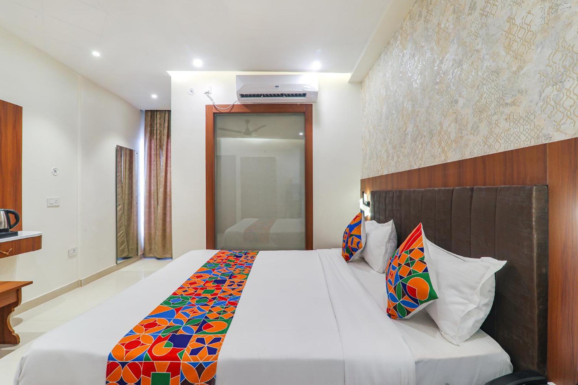 Fabhotel Raj Palace Лакхнау Екстер'єр фото